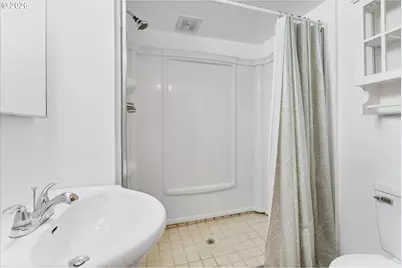 5118 N Yale St, Portland, OR 97203 - Photo 13