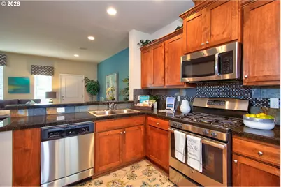 10415 NE Avery Way, Hillsboro, OR 97006 - Photo 13