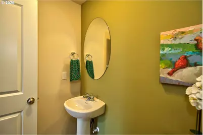 10415 NE Avery Way, Hillsboro, OR 97006 - Photo 33