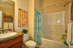 10415 NE Avery Way, Hillsboro, OR 97006 - Photo 17