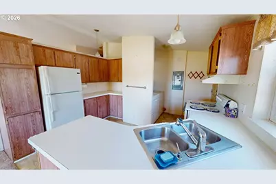 94120 Strahan St #113, Gold Beach, OR 97444 - Photo 7