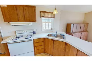 94120 Strahan St, Gold Beach, OR 97444 - Photo 3