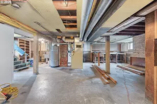 7462 N Dwight Ave, Portland, OR 97203 - Photo 25