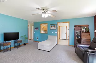 19106 NE Grinnell Rd, Woodland, WA 98674 - Photo 9