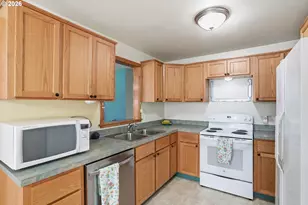 19106 NE Grinnell Rd, Woodland, WA 98674 - Photo 15