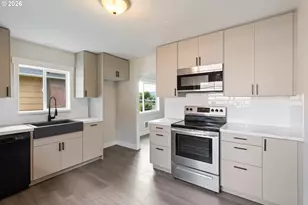 1811 15th Ave, Longview, WA 98632 - Photo 7