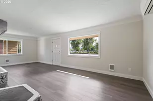 1811 15th Ave, Longview, WA 98632 - Photo 3
