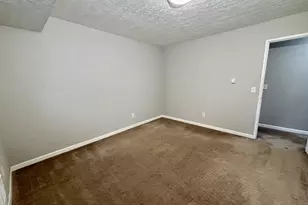 2058 NE Hogan Dr, Gresham, OR 97030 - Photo 17