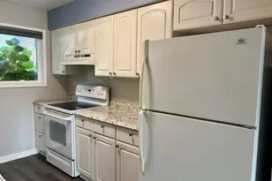 2058 NE Hogan Dr, Gresham, OR 97030 - Photo 3