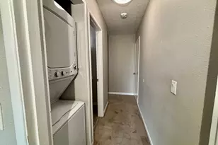 2058 NE Hogan Dr, Gresham, OR 97030 - Photo 31