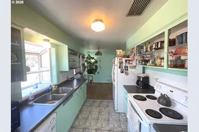 5133 SE 84th Ave, Portland, OR 97266 - Photo 7