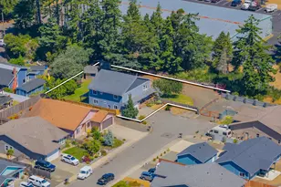 1602 Ash St, North Bend, OR 97459 - Photo 3