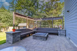 1602 Ash St, North Bend, OR 97459 - Photo 35