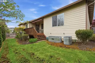 2674 NW Mt Ashland Dr, McMinnville, OR 97128 - Photo 35