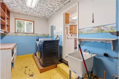 1321 SE 152nd Pl, Portland, OR 97233 - Photo 27