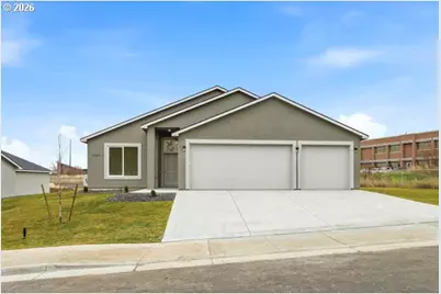 1275 SE Kimber, Hermiston, OR 97838 - Photo 1