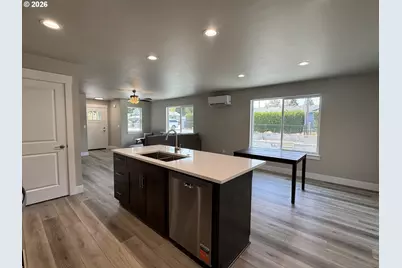 1123 Laura St, Myrtle Creek, OR 97457 - Photo 11