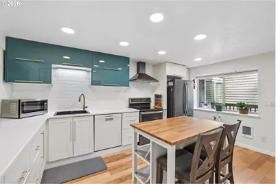 14946 SW 109th Ave, Portland, OR 97224 - Photo 9
