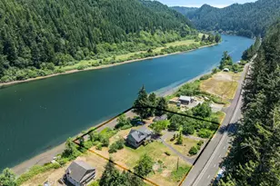 41459 State Hwy 38, Reedsport, OR 97467 - Photo 17