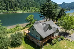 41459 State Hwy 38, Reedsport, OR 97467 - Photo 13