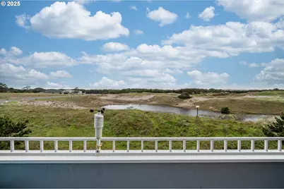 1323 Village Loop, Bandon, OR 97411 - Photo 33