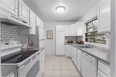 4134 NE 63rd Ave, Portland, OR 97218 - Photo 11