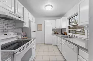 4134 NE 63rd Ave, Portland, OR 97218 - Photo 11