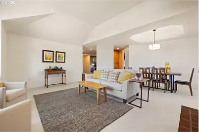 18078 Crest Ct, Oregon City, OR 97045 - Photo 9