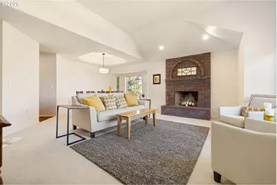 18078 Crest Ct, Oregon City, OR 97045 - Photo 5