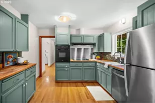 10332 SW Lancaster Rd, Portland, OR 97219 - Photo 19