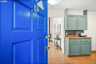 10332 SW Lancaster Rd, Portland, OR 97219 - Photo 17
