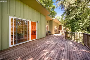 10332 SW Lancaster Rd, Portland, OR 97219 - Photo 37