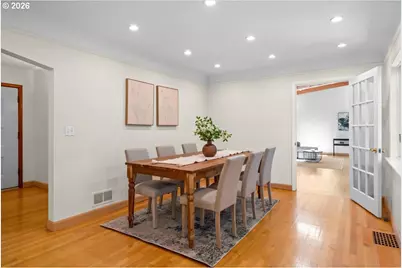 10332 SW Lancaster Rd, Portland, OR 97219 - Photo 11