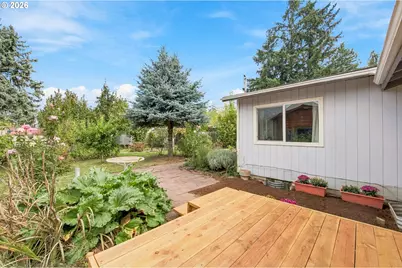 1753 Elkay Dr, Eugene, OR 97404 - Photo 37