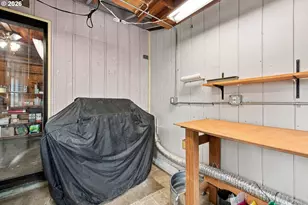1753 Elkay Dr, Eugene, OR 97404 - Photo 31