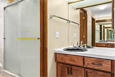 124 Brae Burn Dr, Eugene, OR 97405 - Photo 23