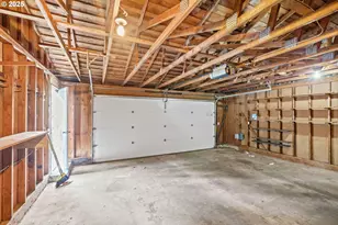 124 Brae Burn Dr, Eugene, OR 97405 - Photo 33