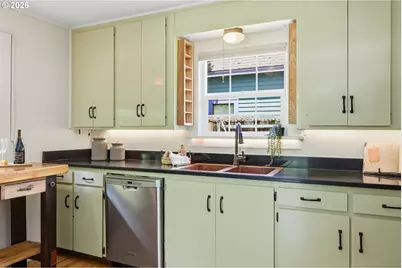 955 Kelly Blvd, Springfield, OR 97477 - Photo 7
