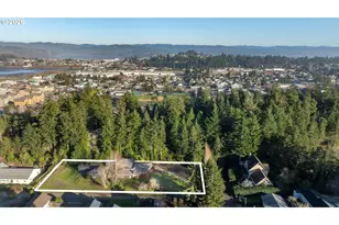 2324 13th St, North Bend, OR 97459 - Photo 41