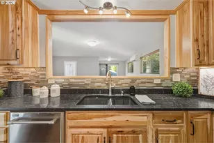 2324 13th St, North Bend, OR 97459 - Photo 15