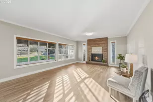 2324 13th St, North Bend, OR 97459 - Photo 9