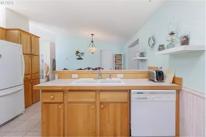 2018 NW Oceanic Loop, Waldport, OR 97394 - Photo 11