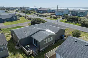 2018 NW Oceanic Loop, Waldport, OR 97394 - Photo 31