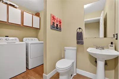 7169 SW Sagert St #107, Tualatin, OR 97062 - Photo 5