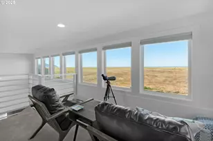 89026 Ocean Dr, Warrenton, OR 97146 - Photo 37