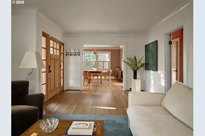 1002 SE 54th Ave, Portland, OR 97215 - Photo 5
