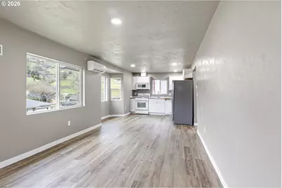 1641 SE Marsters Ave, Roseburg, OR 97470 - Photo 15