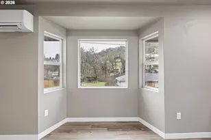 1641 SE Marsters Ave, Roseburg, OR 97470 - Photo 19