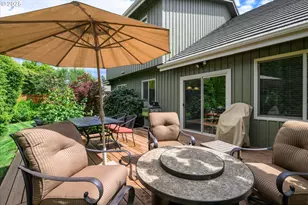 2053 Lakeview Dr, Eugene, OR 97408 - Photo 39