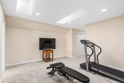 2053 Lakeview Dr, Eugene, OR 97408 - Photo 31